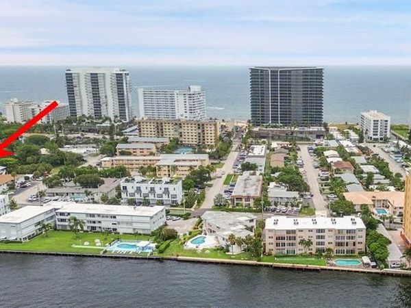 3212 NE 12th St, Unit 303, Pompano Beach, FL 33062