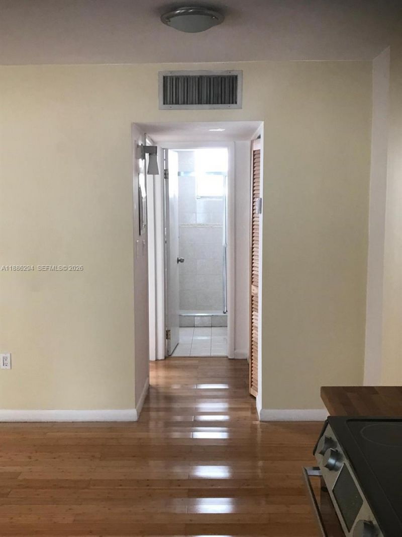 949 Pennsylvania Ave, Unit 309, Miami Beach, FL 33139 Photo