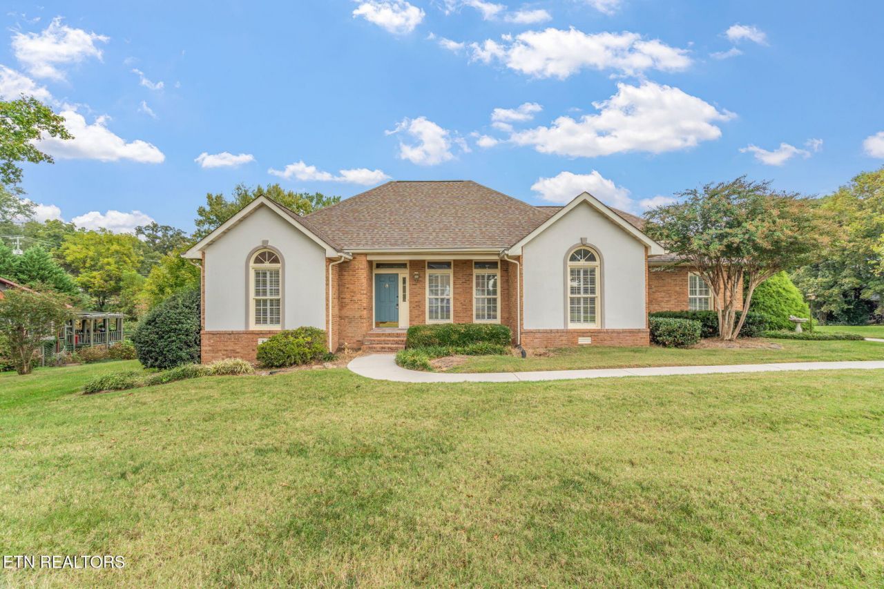 7809 Webster Drive, Knoxville, TN 37938 Main Photo