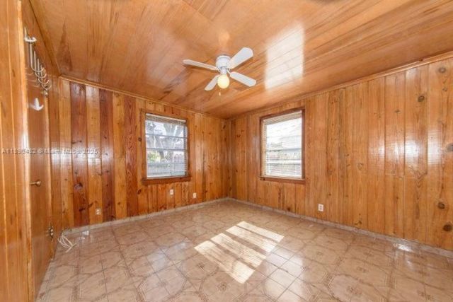 438 Malverne Rd, Unit 1, West Palm Beach, FL 33405 Photo