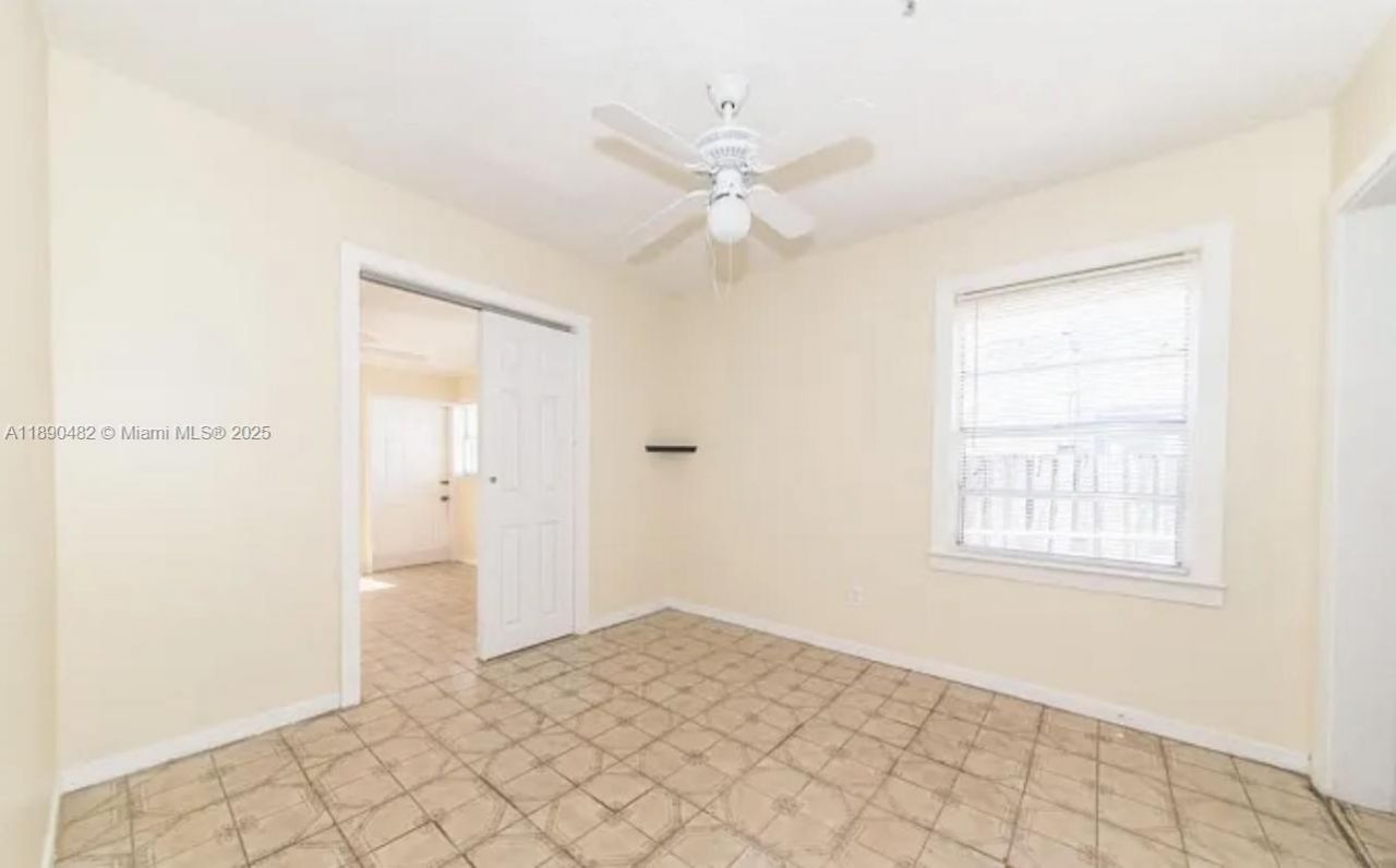 438 Malverne Rd, Unit 1, West Palm Beach, FL 33405 Photo