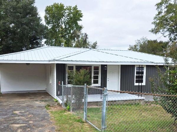 223 SW Old Stage Drive SW, Milledgeville, GA 31061