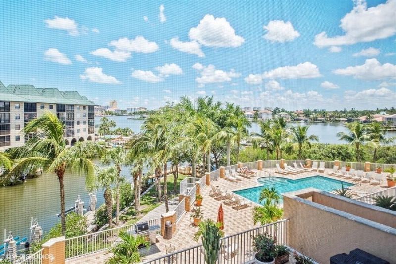 400 Flagship Dr, Unit 403, Naples, FL 34108 Photo