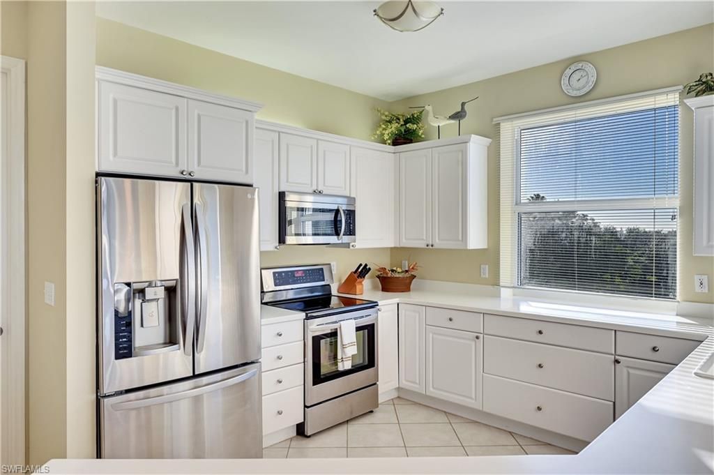 400 Flagship Dr, Unit 403, Naples, FL 34108 Photo