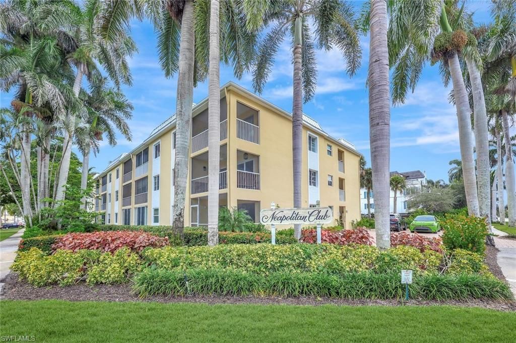 900 8th Ave S, Unit 104, Naples, FL 34102 Photo