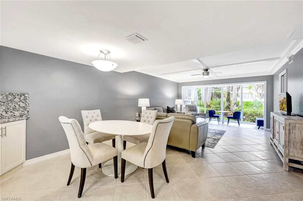 900 8th Ave S, Unit 104, Naples, FL 34102 Photo