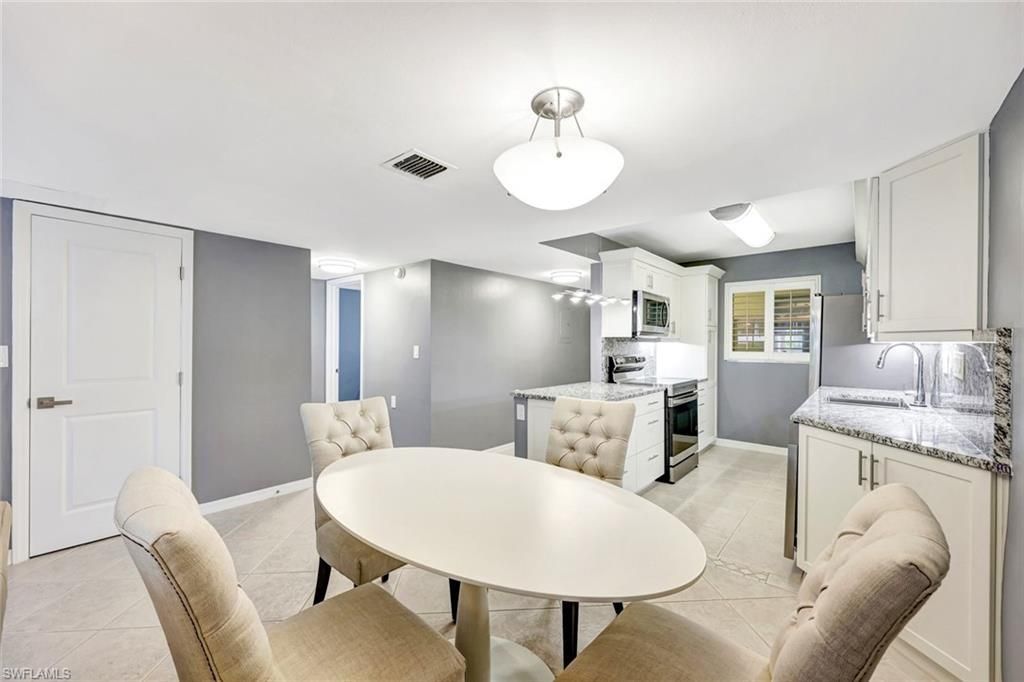 900 8th Ave S, Unit 104, Naples, FL 34102 Photo