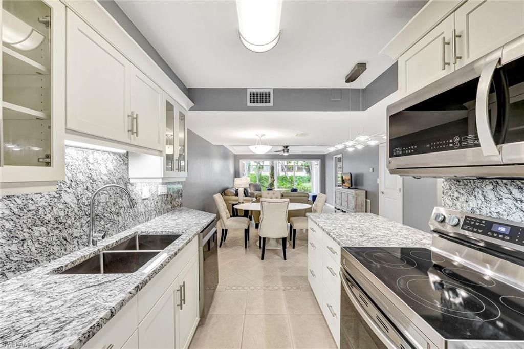 900 8th Ave S, Unit 104, Naples, FL 34102 Photo