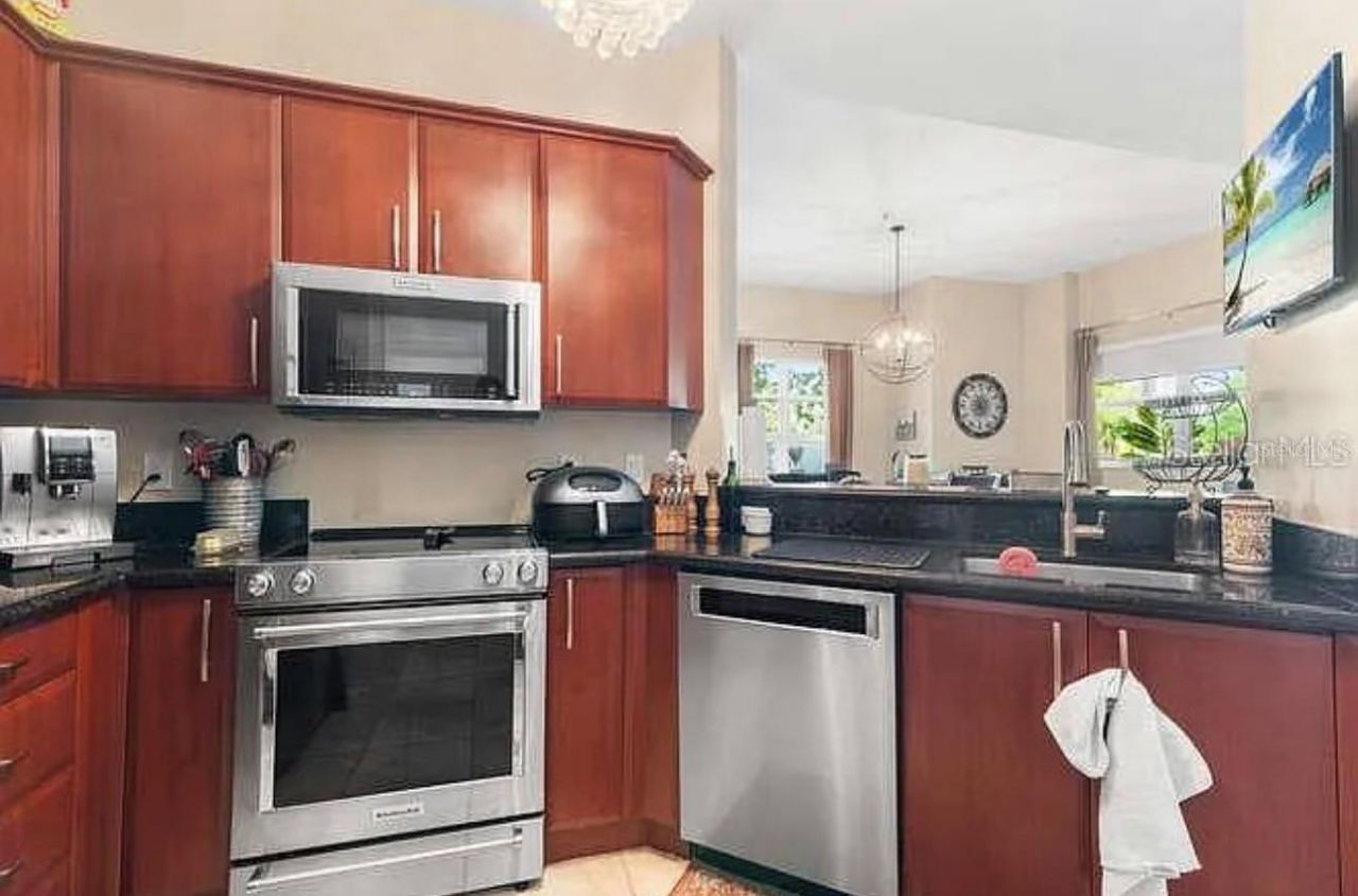 403 S Sapodilla Avenue, Unit 104, West Palm Beach, FL 33401 Photo