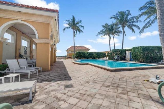 403 S Sapodilla Avenue, Unit 104, West Palm Beach, FL 33401 Photo