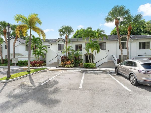7465 N Glendevon Lane N, Unit 1207, Delray Beach, FL 33446