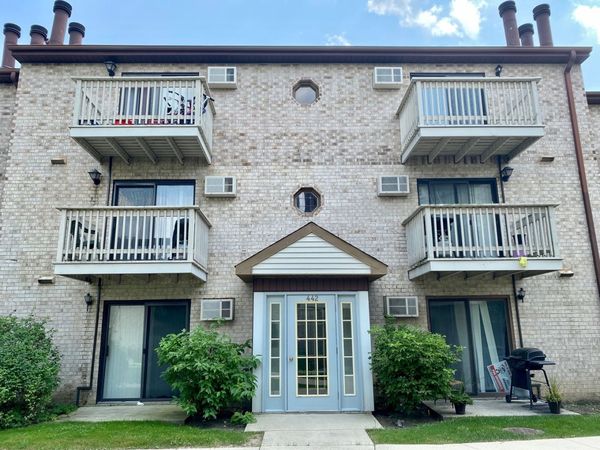 442 E OSAGE Lane, Unit 3B, Palatine, IL 60067