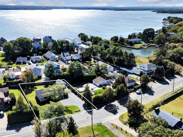 481 Peconic Bay Boulevard, Aquebogue, NY 11931