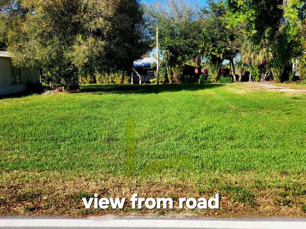 571 Avenue D, Moore Haven, FL 33471