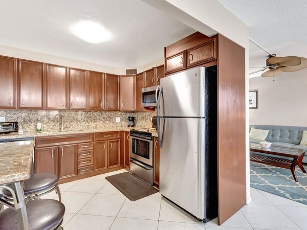 4049 Wolverton C, Boca Raton, FL 33434