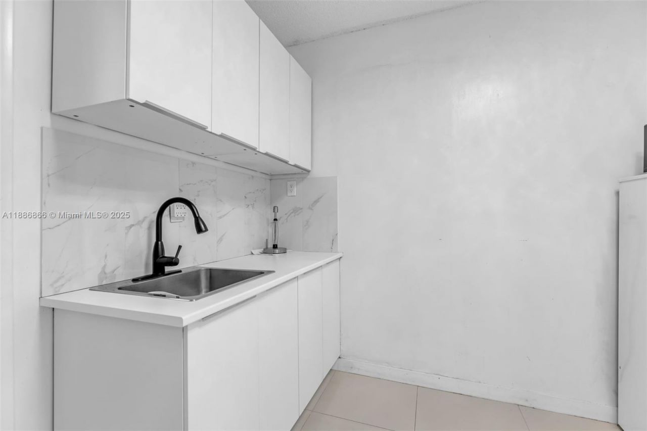 18088 SW 137th Path, Miami, FL 33177 Photo