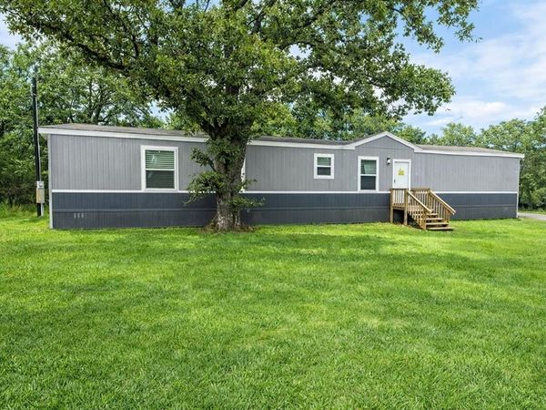 137 Santa Fe Trail, Nocona, TX 76255