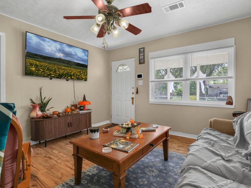 868 Lawndale Avenue, Columbus, OH 43207 Photo 7