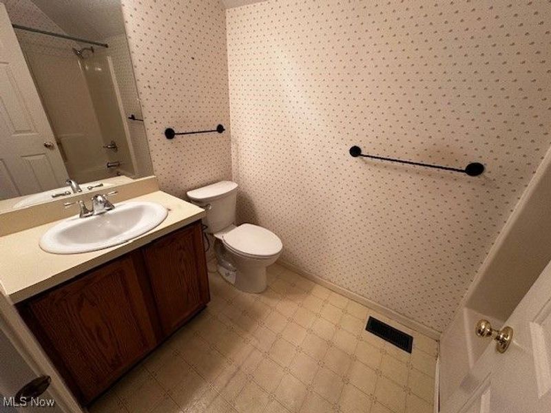 122 Bayberry Lane, Bedford, OH 44146 Photo 15