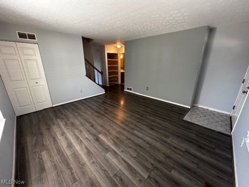 122 Bayberry Lane, Bedford, OH 44146 Photo 4