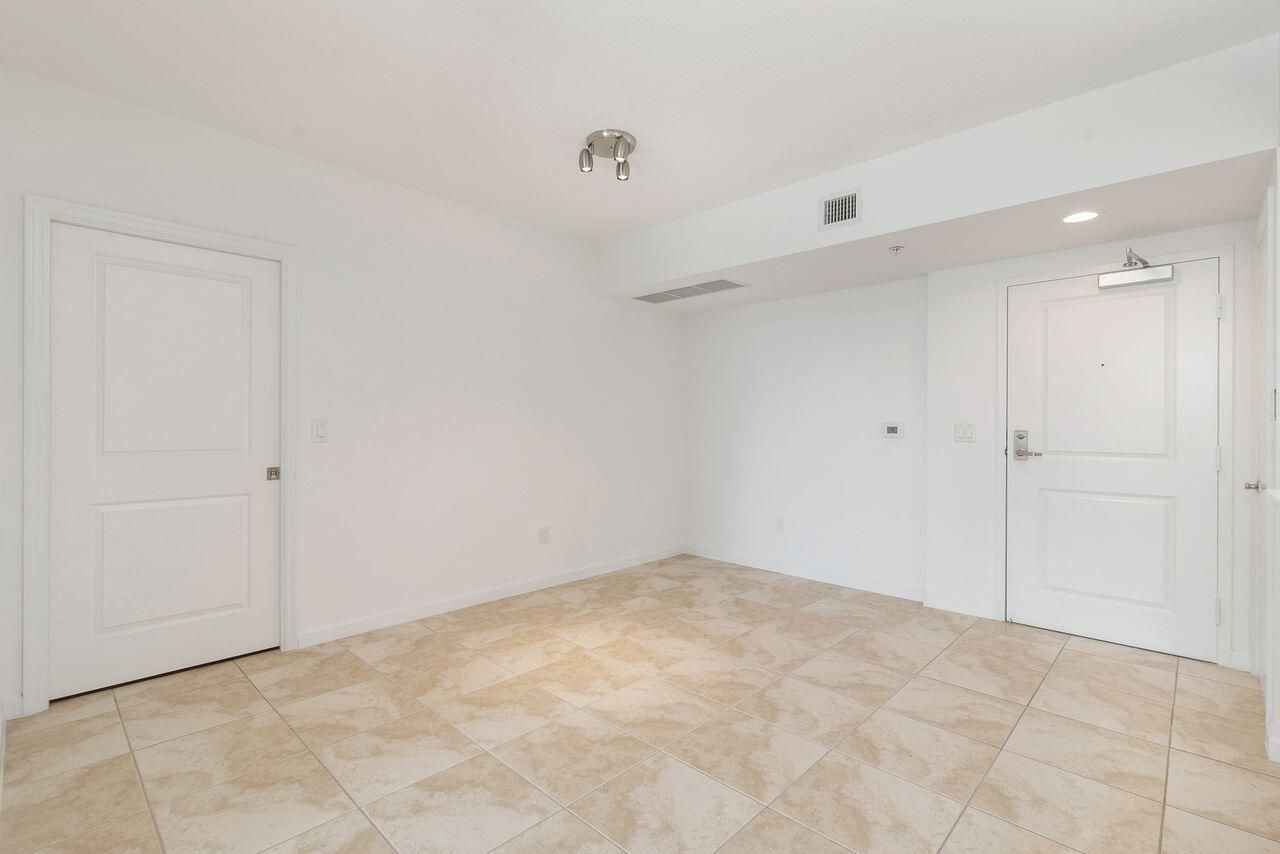 403 S Sapodilla Avenue, Unit 509, West Palm Beach, FL 33401 Photo