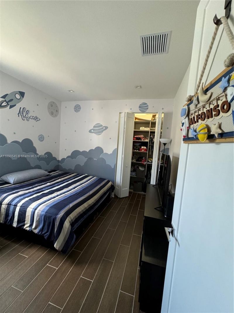 8283 NW 47th Ln, Doral, FL 33166 Photo