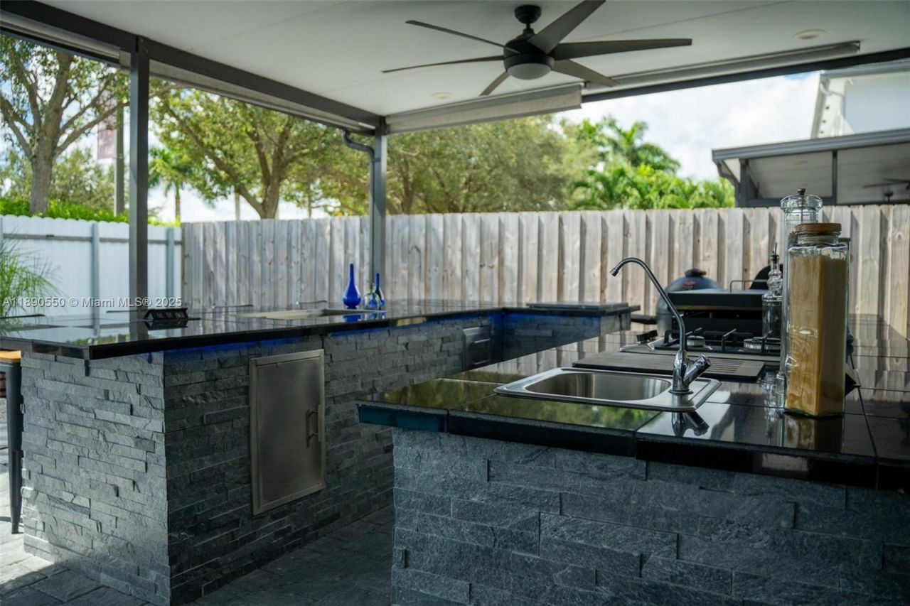 3174 SE 3rd Dr, Homestead, FL 33033 Photo