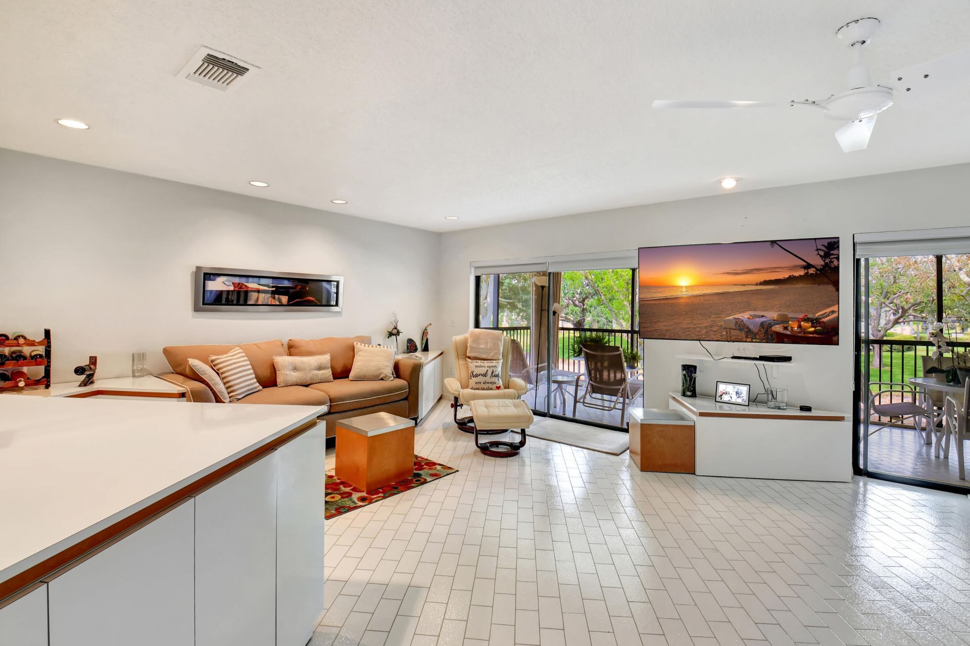 15 Stratford Drive, Unit B, Boynton Beach, FL 33436 Photo