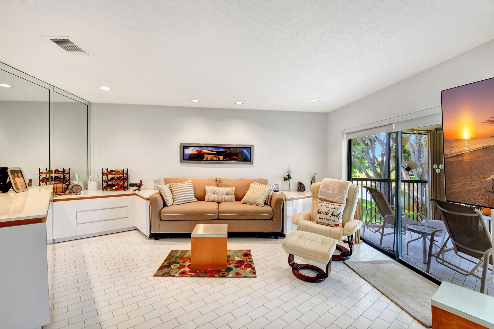 15 Stratford Drive, Unit B, Boynton Beach, FL 33436 Photo