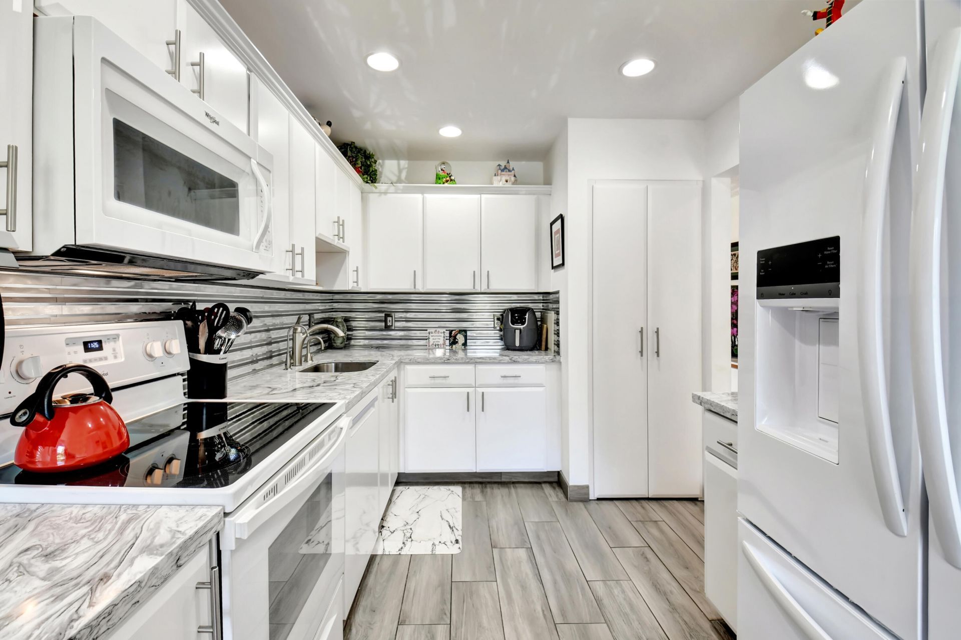 15 Stratford Drive, Unit B, Boynton Beach, FL 33436 Photo