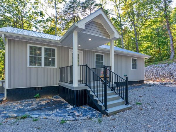 890 Lee Station Mtn Road, Pikeville, TN 37367