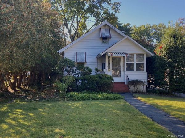 19 Palmer Avenue, Nanuet, NY 10954