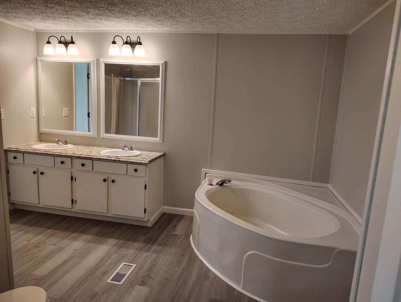 2156 Clubhouse Road Photo 28