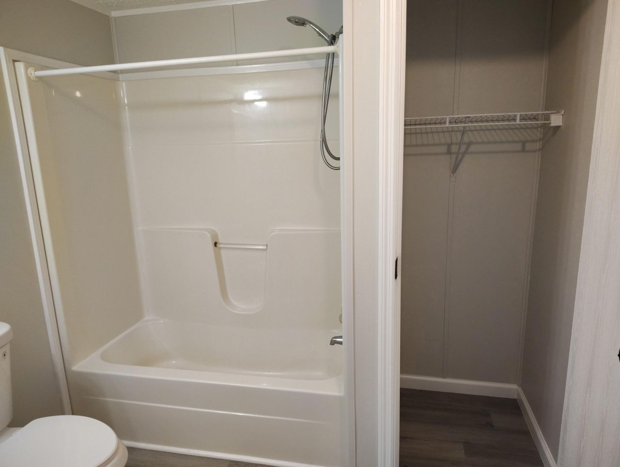 2156 Clubhouse Road Photo 35