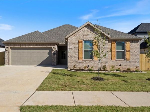 7004 SW Basswood Avenue, Bentonville, AR 72713