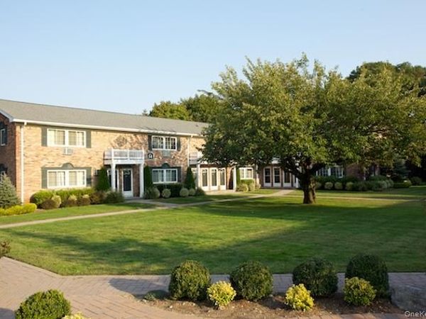 60 Horseblock Road, Unit 5B, Centereach, NY 11720