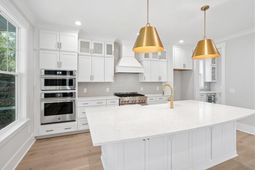 1209 Harriman Lane photo 4