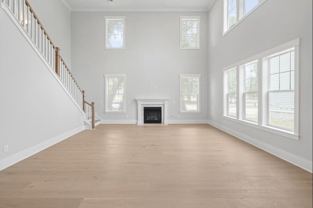 1209 Harriman Lane Photo 3