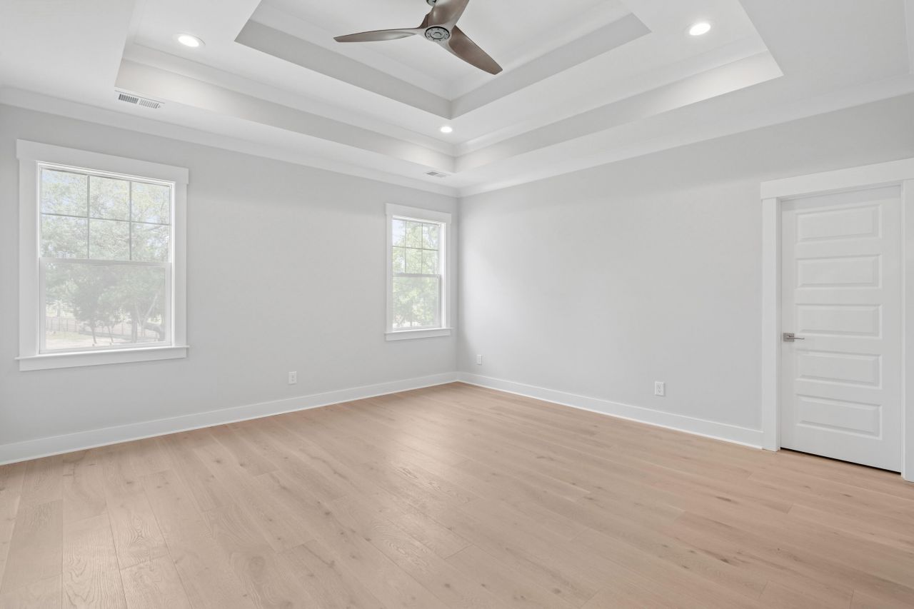 1209 Harriman Lane Photo 6