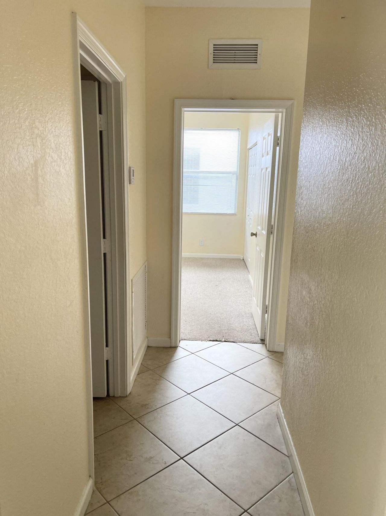 870 Gazetta Way, West Palm Beach, FL 33413 Photo