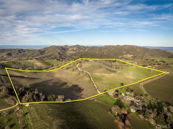 9308 Chimney Rock Road, Paso Robles, CA 93446