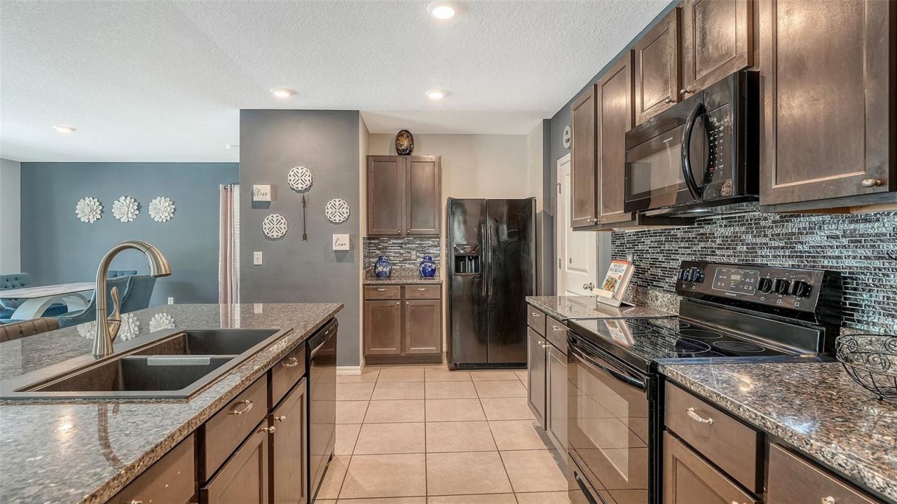 5206 Willow Breeze Way, Palmetto, FL 34221 Photo