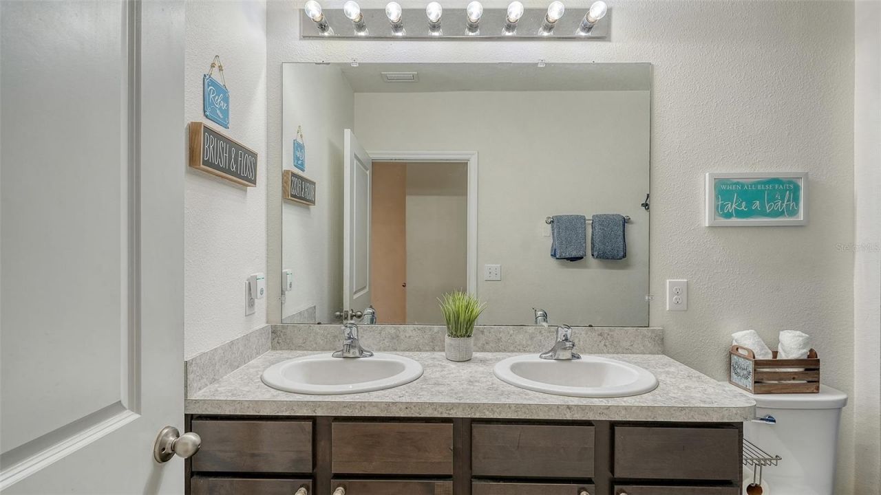 5206 Willow Breeze Way, Palmetto, FL 34221 Photo