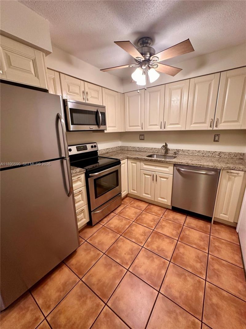 1824 Monroe St, Unit 4, Hollywood, FL 33020 Photo