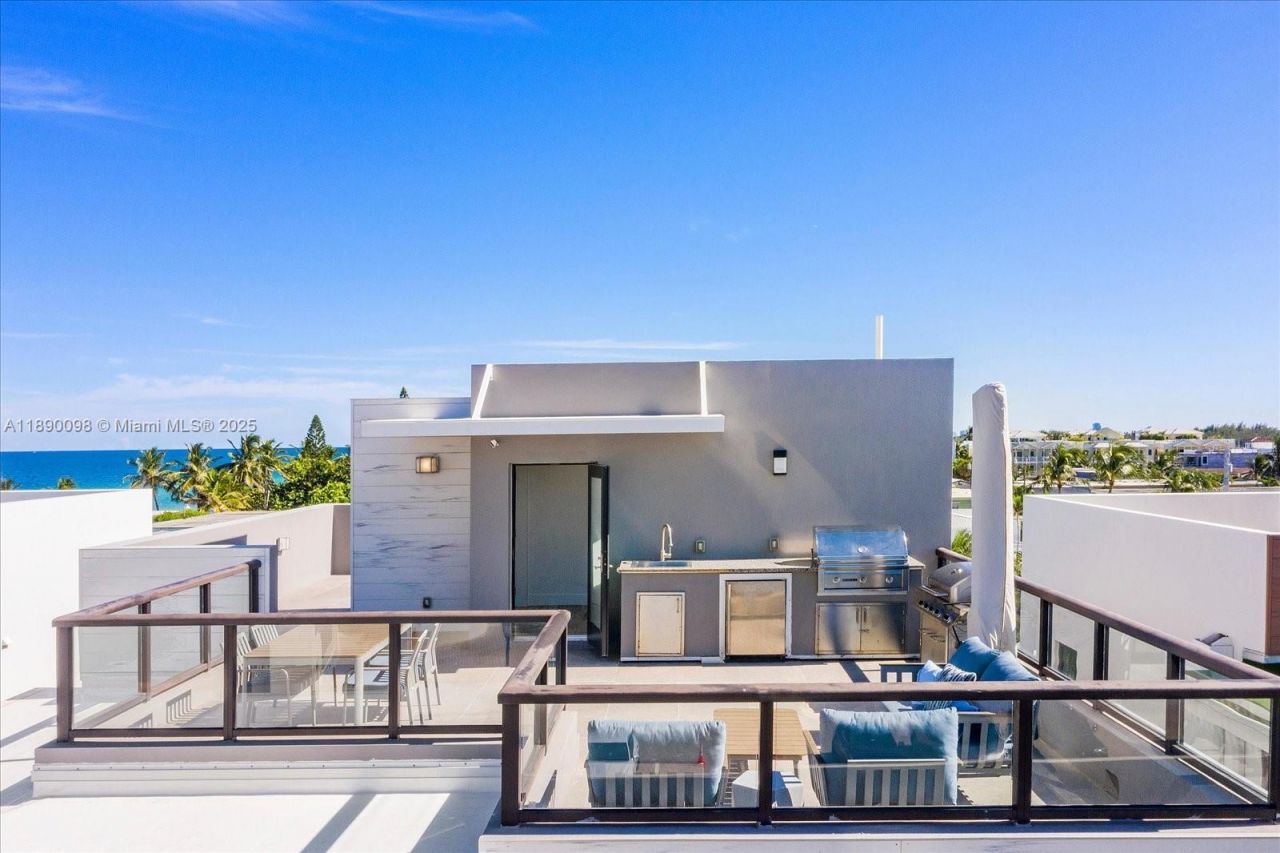 332 Balboa St, Hollywood, FL 33019 Photo