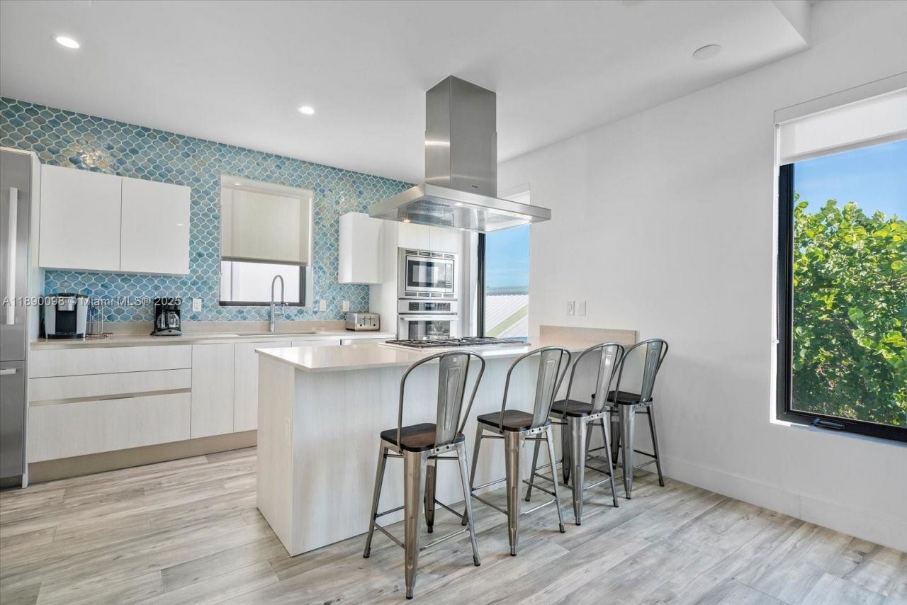 332 Balboa St, Hollywood, FL 33019 Photo