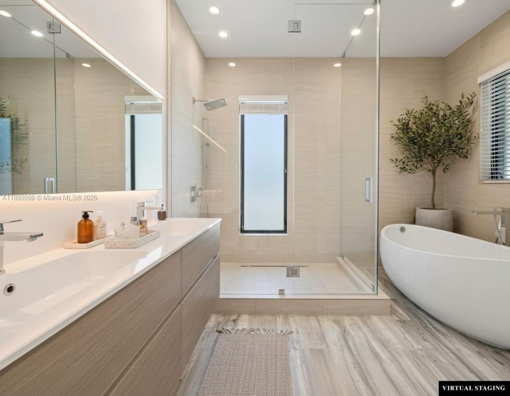 332 Balboa St, Hollywood, FL 33019 Photo