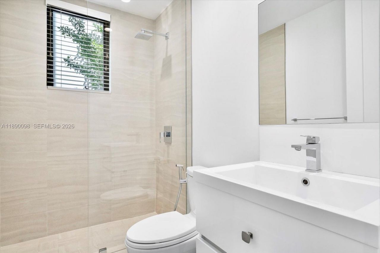 332 Balboa St, Hollywood, FL 33019 Photo