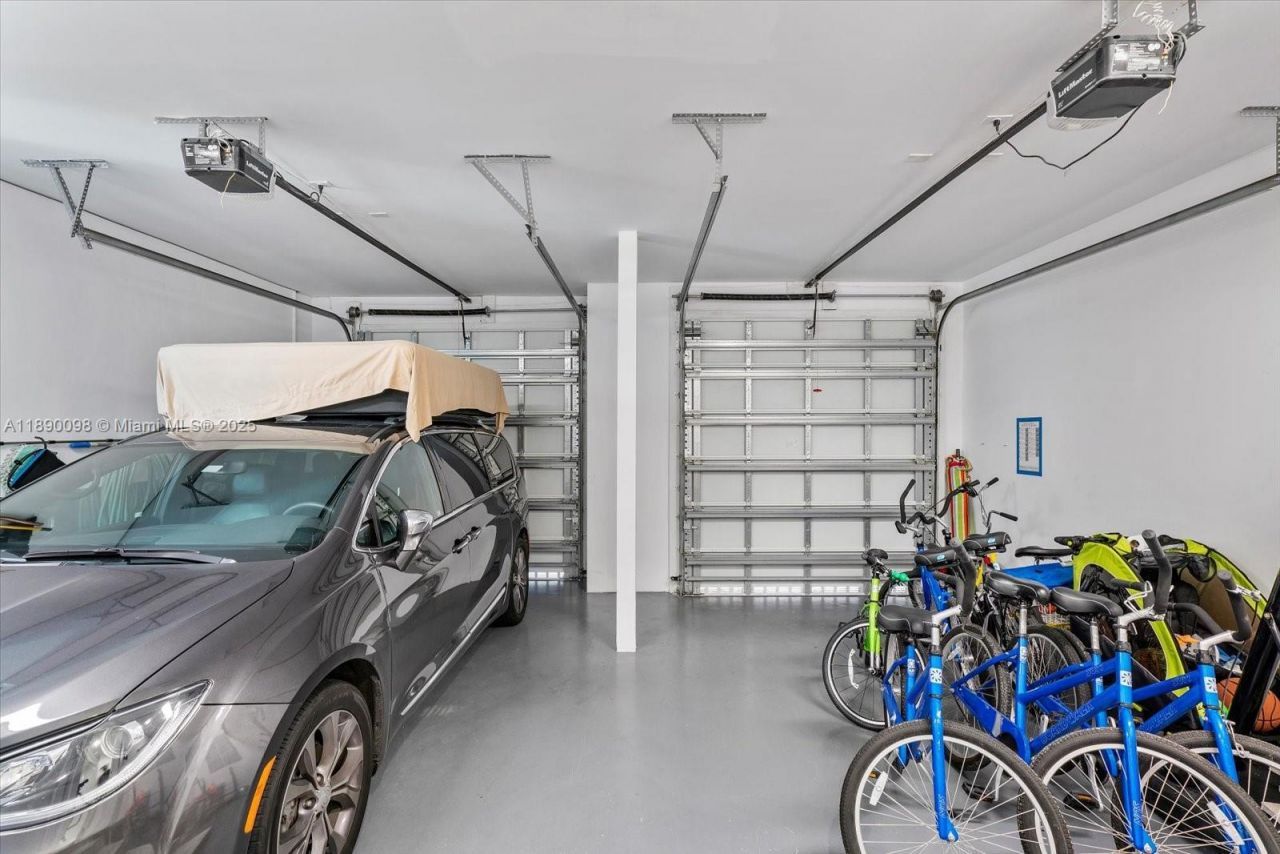 332 Balboa St, Hollywood, FL 33019 Photo