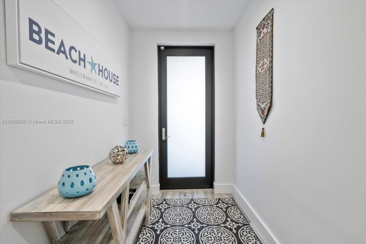 332 Balboa St, Hollywood, FL 33019 Photo